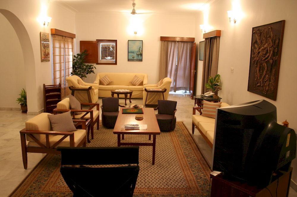 Giri Homestay By Vista Rooms Jaipur Exterior foto