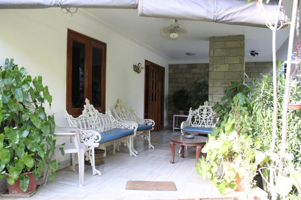 Giri Homestay By Vista Rooms Jaipur Exterior foto