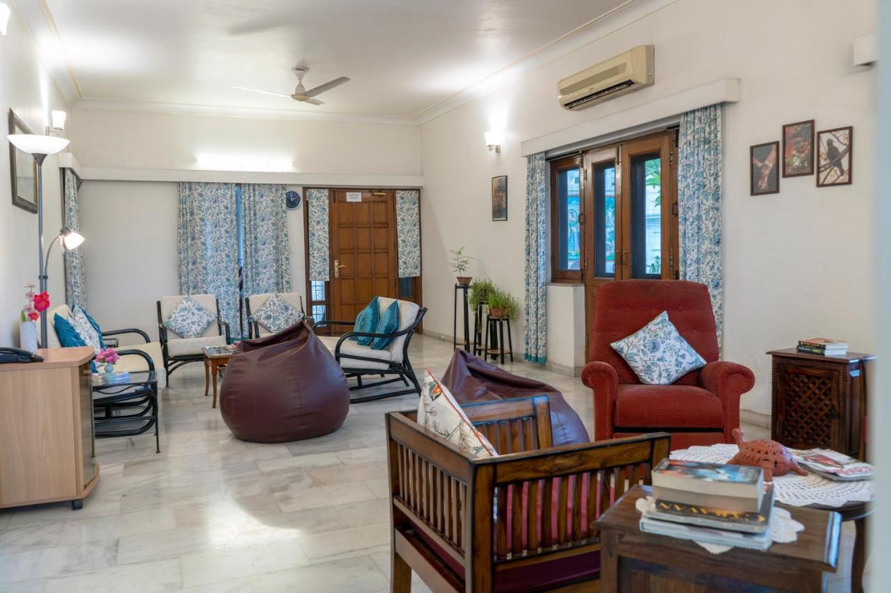Giri Homestay By Vista Rooms Jaipur Exterior foto